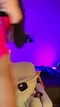 Kittychatte online show from March 2026 09:15:02 PM