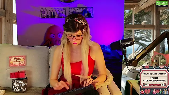 Kittychatte online show from March 2026 09:22:01 PM