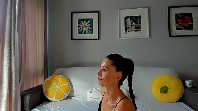 bellahot77 online show from November 2025 09:35:02 AM