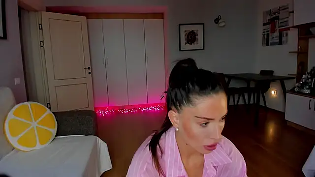 bellahot77 online show from January 2026 08:20:02 AM