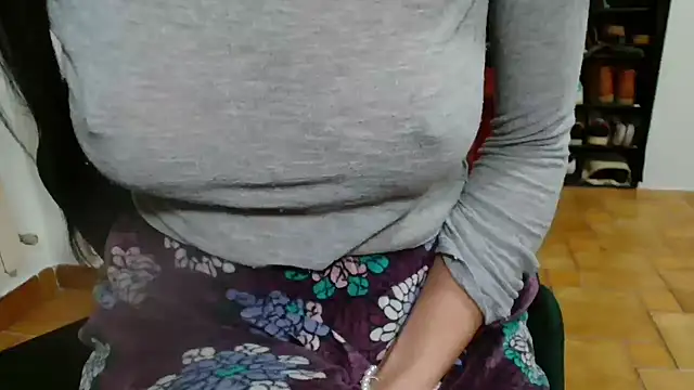 Snapshot of patatinahot87 chatting on January 2026 04:54:02 PM patatinahot87 online show from January 2026 04:54:02 PM