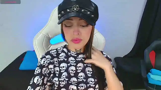 farichell online show from March 2026 10:11:01 PM