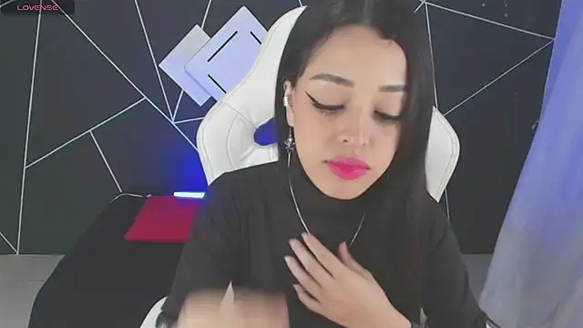 farichell online show from November 2025 02:31:02 PM