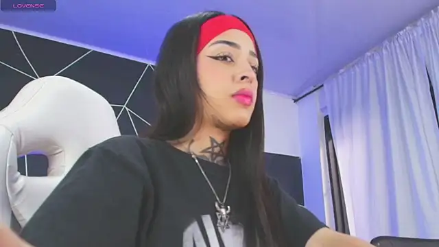 farichell online show from December 2025 08:25:01 PM