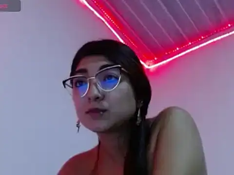 esteni online show from March 2025 03:36:01 AM