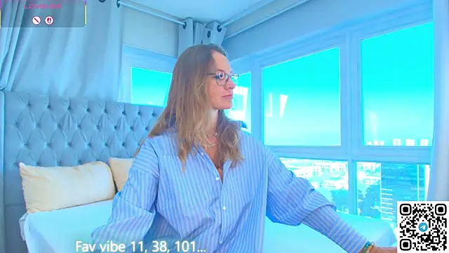 Milf Tea online show from May 2026 11:25:02 AM