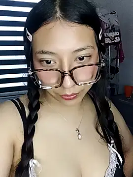 Umaru uwu online show from September 2025 11:54:01 PM