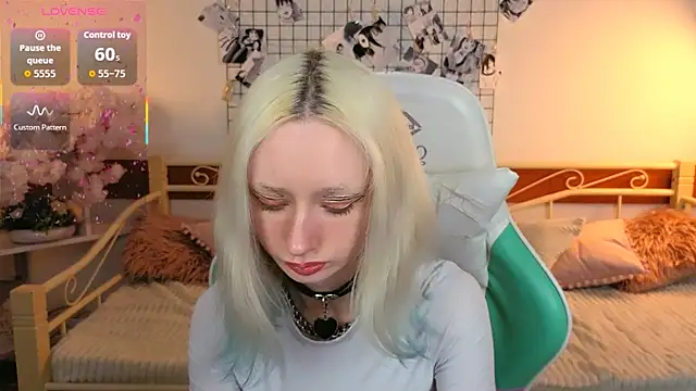 Katia Kim online show from March 2026 06:28:02 AM