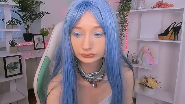 Katia Kim online show from November 2025 06:19:01 AM