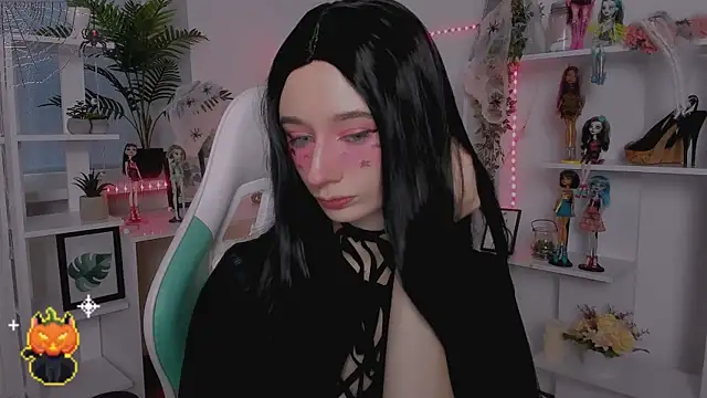 Katia Kim online show from October 2025 06:43:02 AM