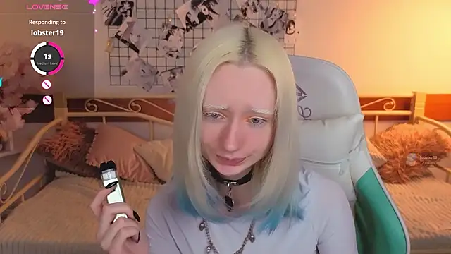 Katia Kim online show from March 2026 06:35:01 AM