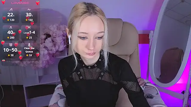 Katia Kim online show from November 2025 06:17:01 AM