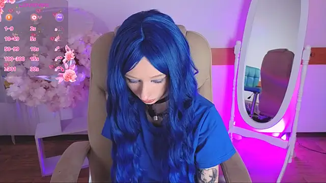 Katia Kim online show from November 2025 06:18:01 AM