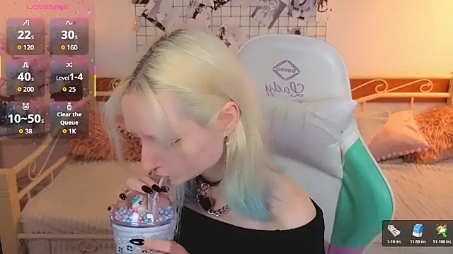 Katia Kim online show from March 2026 06:17:01 AM