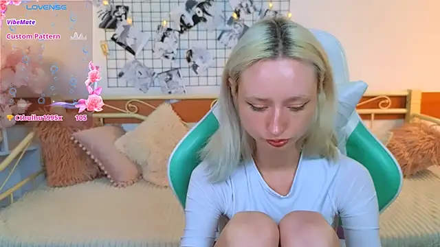 Katia Kim online show from March 2026 08:26:33 AM