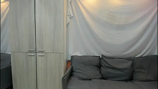 Mhelanny2 online show from January 2026 12:42:01 PM