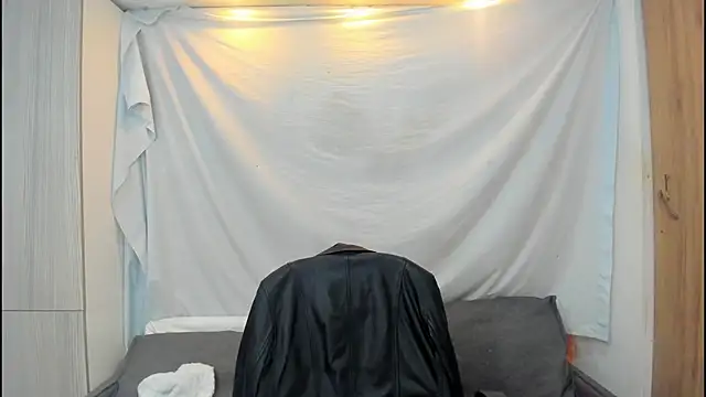 Mhelanny2 online show from January 2026 02:35:02 PM