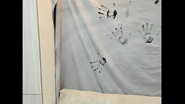 Mhelanny2 online show from October 2025 03:34:02 PM