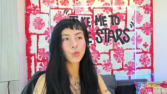 Snapshot of Mhelanny2 chatting on March 2025 01:59:02 PM Mhelanny2 online show from March 2025 01:59:02 PM