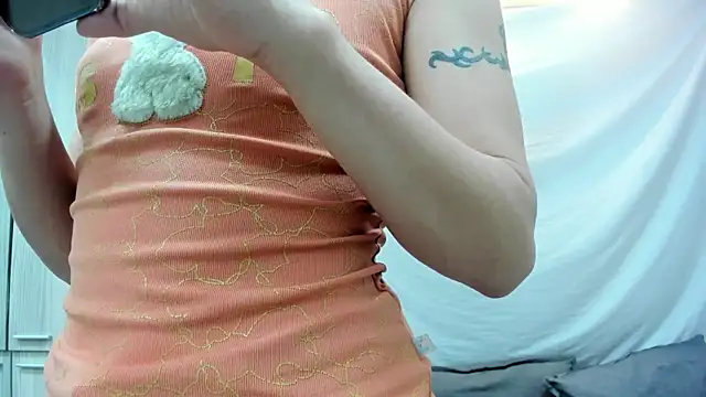 Mhelanny2 online show from March 2026 05:10:02 PM