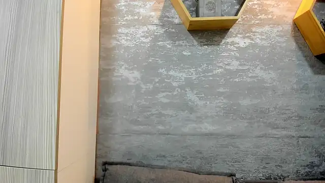 Mhelanny2 online show from April 2026 10:11:02 PM