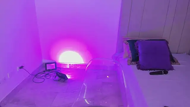 luisah  online show from March 2026 08:10:01 PM