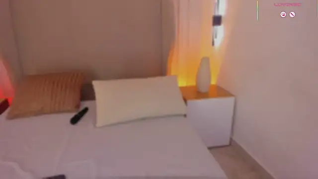 luisah  online show from December 2025 08:12:01 PM