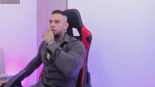 jeanpi01 online show from April 2026 03:46:01 AM