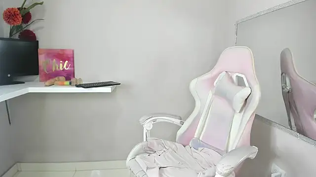StefanyMiler online show from February 2025 12:28:01 AM