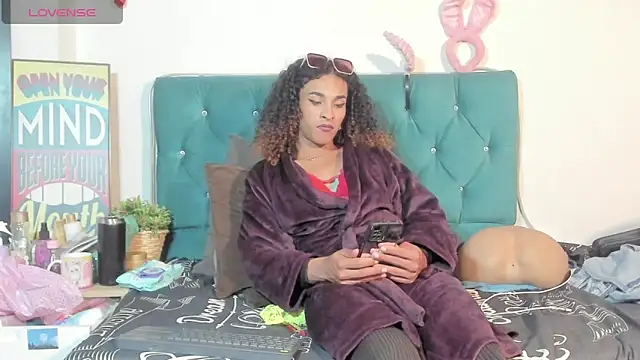 Snapshot of StefanyMiler chatting on May 2026 07:45:02 AM StefanyMiler online show from May 2026 07:45:02 AM