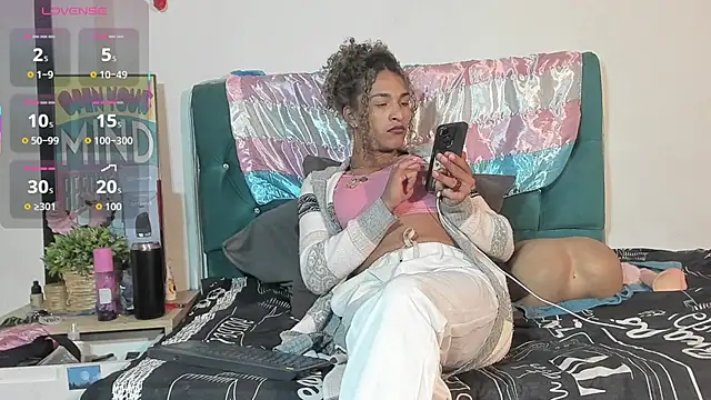 Snapshot of StefanyMiler chatting on June 2026 07:52:02 PM StefanyMiler online show from June 2026 07:52:02 PM