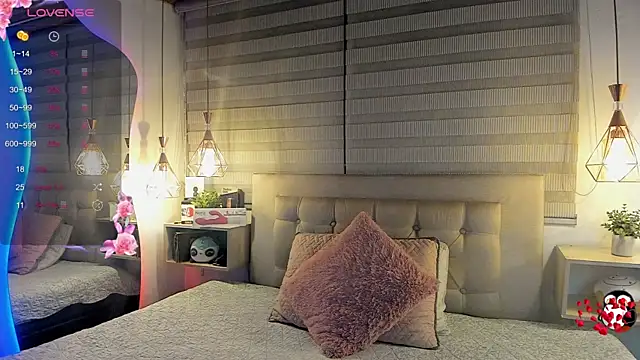 cristal  hot 1 online show from April 2026 05:22:02 AM