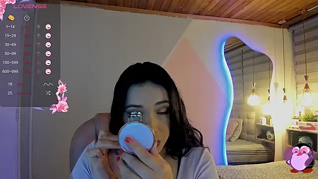 cristal  hot 1 online show from February 2026 05:42:01 AM