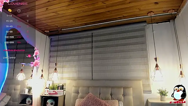 cristal  hot 1 online show from February 2026 05:06:01 AM