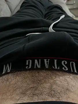 MoochedTape online show from November 2025 09:36:01 AM