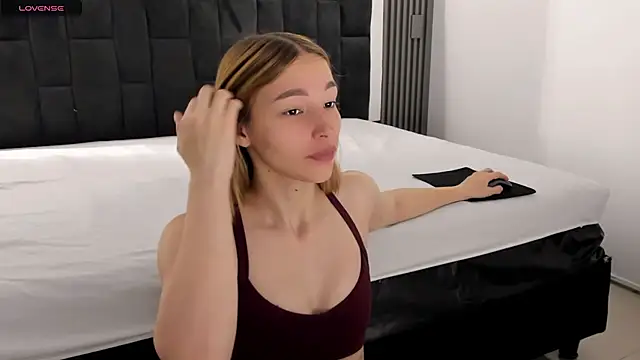 WhiteSun 01 online show from November 2025 12:20:01 PM