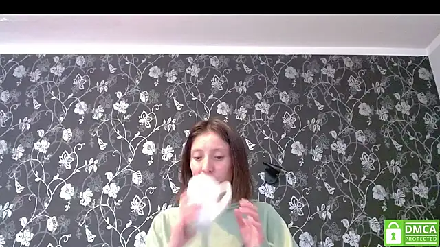 Snapshot of Sophi_Cute chatting on July 2026 11:10:01 AM Sophi Cute online show from July 2026 11:10:01 AM