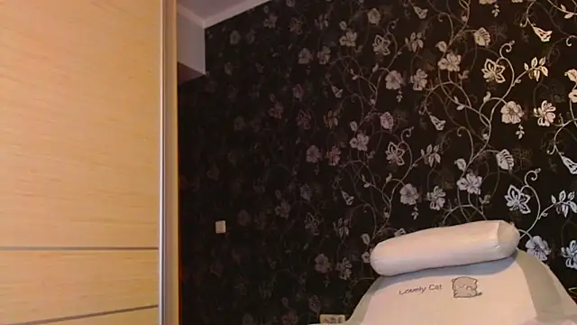 Sophi Cute online show from December 2025 12:49:02 PM