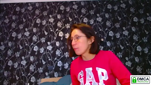 Sophi Cute online show from May 2026 12:34:01 PM