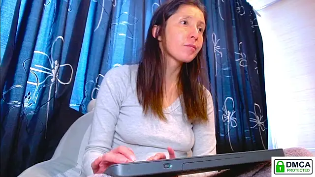 Sophi Cute online show from February 2026 02:03:01 PM