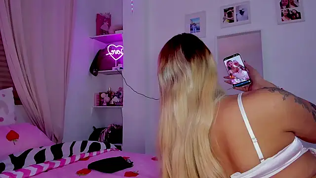  viioletweekend  online show from January 2026 06:22:02 PM