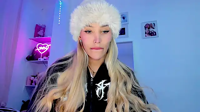  viioletweekend  online show from February 2026 08:09:02 PM