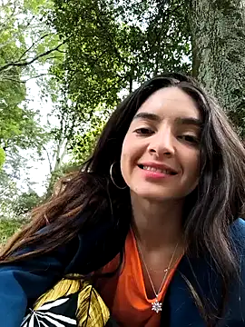 Snapshot of Sam_Sara chatting on November 2025 06:08:02 PM Sam Sara online show from November 2025 06:08:02 PM