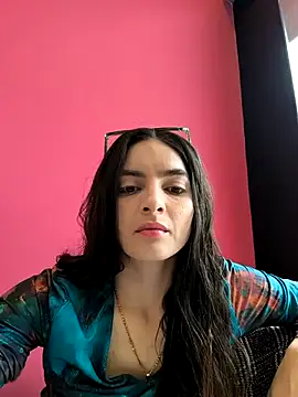 Snapshot of Sam_Sara chatting on September 2025 06:21:02 PM Sam Sara online show from September 2025 06:21:02 PM