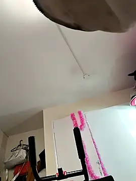 Snapshot of Sam_Sara chatting on November 2025 03:49:01 PM Sam Sara online show from November 2025 03:49:01 PM