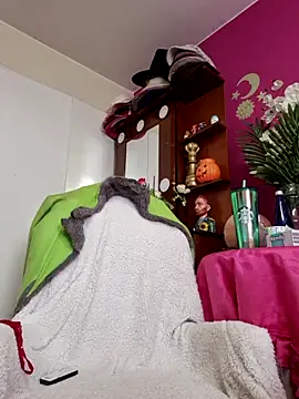 Snapshot of Sam_Sara chatting on November 2025 02:10:02 PM Sam Sara online show from November 2025 02:10:02 PM