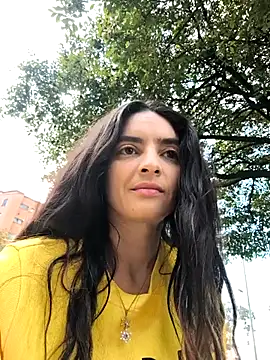 Snapshot of Sam_Sara chatting on November 2025 07:07:01 PM Sam Sara online show from November 2025 07:07:01 PM