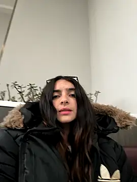 Snapshot of Sam_Sara chatting on March 2025 08:43:02 PM Sam Sara online show from March 2025 08:43:02 PM