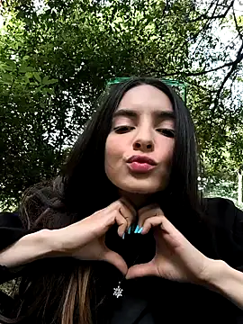 Snapshot of Sam_Sara chatting on September 2025 05:46:02 PM Sam Sara online show from September 2025 05:46:02 PM