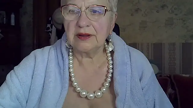 SweetCherry27 online show from June 2026 05:02:01 PM